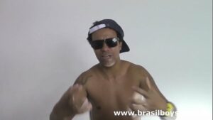 Sexo gay brasil falando