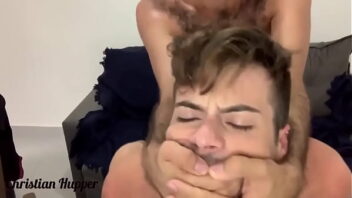 Sexo gay moreno peludo