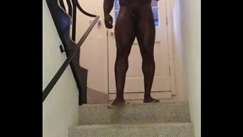 Vídeo e foto do funkeiro MC Don Juan pelado e de pau duro em nudes que vazou