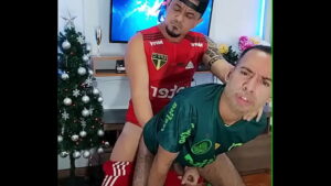 Vídeo gay gratis com jogador de futebol