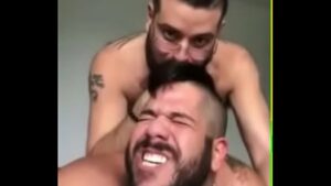 Video gay ursos grandes e peludos pauzao daddy