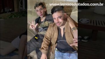 Video porno gay lindos do brasil