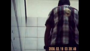 Videos porno gays amadores no banheiro