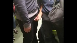 X video gay esfregando no metro rj