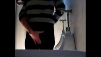 Xvideos banheiro gay amador lomg video