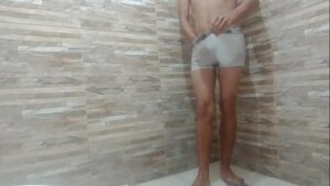 Xvideos gay sarrandi de cueca