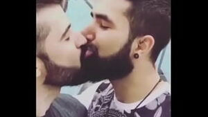 Beijo gay em madureira
