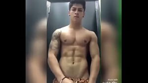 Xvideos muscle gay showr