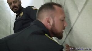 Transando com o policial pervertido e dotado